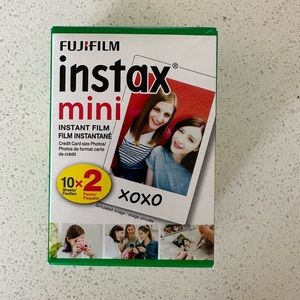 Fujifilm Instax Mini Instant Film Kit: 20 Shoots Total, (10 Sheets x 2